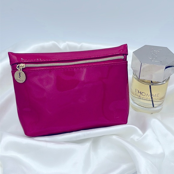 Yyves‎ Saint Laurent - Picture 1 of 7